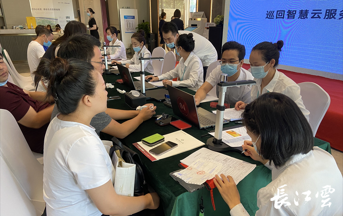 最新公积金24小时咨询电话人工方法分析(最方便真实的重庆公积金热线电话人工服务时间是多少方法)